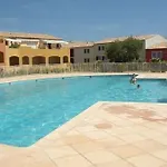 Bel Pour 6 Personnes Dans Avec Piscine 500 M *